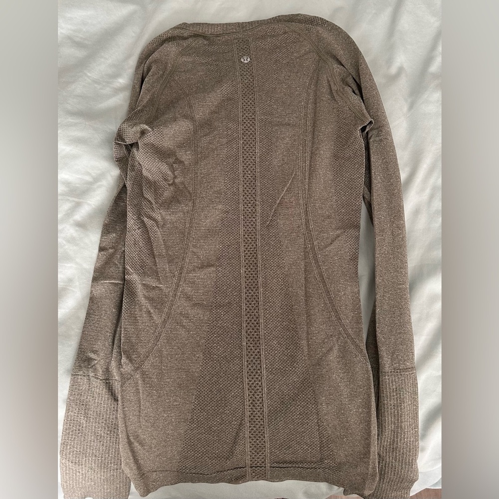 Olive green swiftly tech LS hip length Lululemon